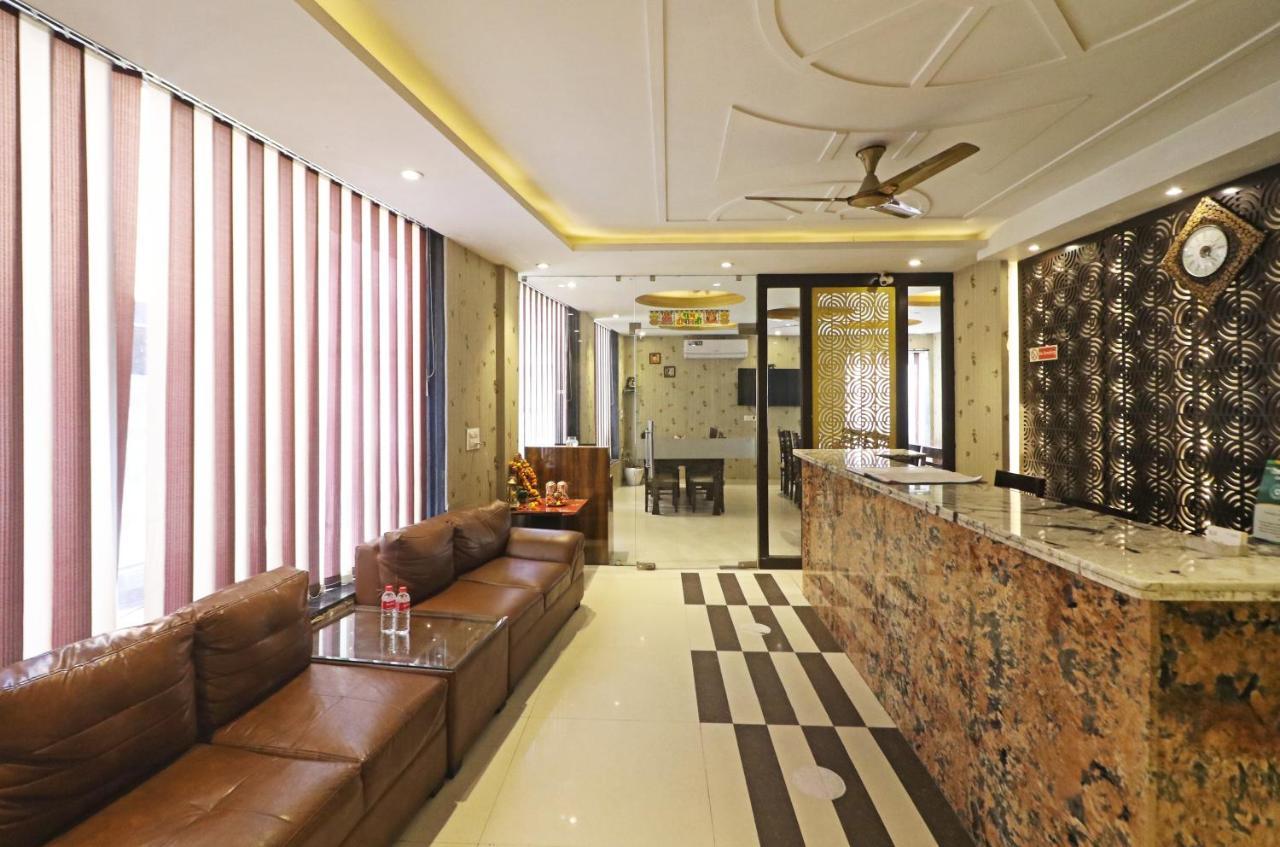 Hotel Paragon Suites New Delhi Ngoại thất bức ảnh